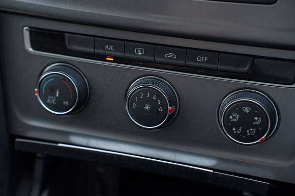 2015 Volkswagen Golf 92TSI 7