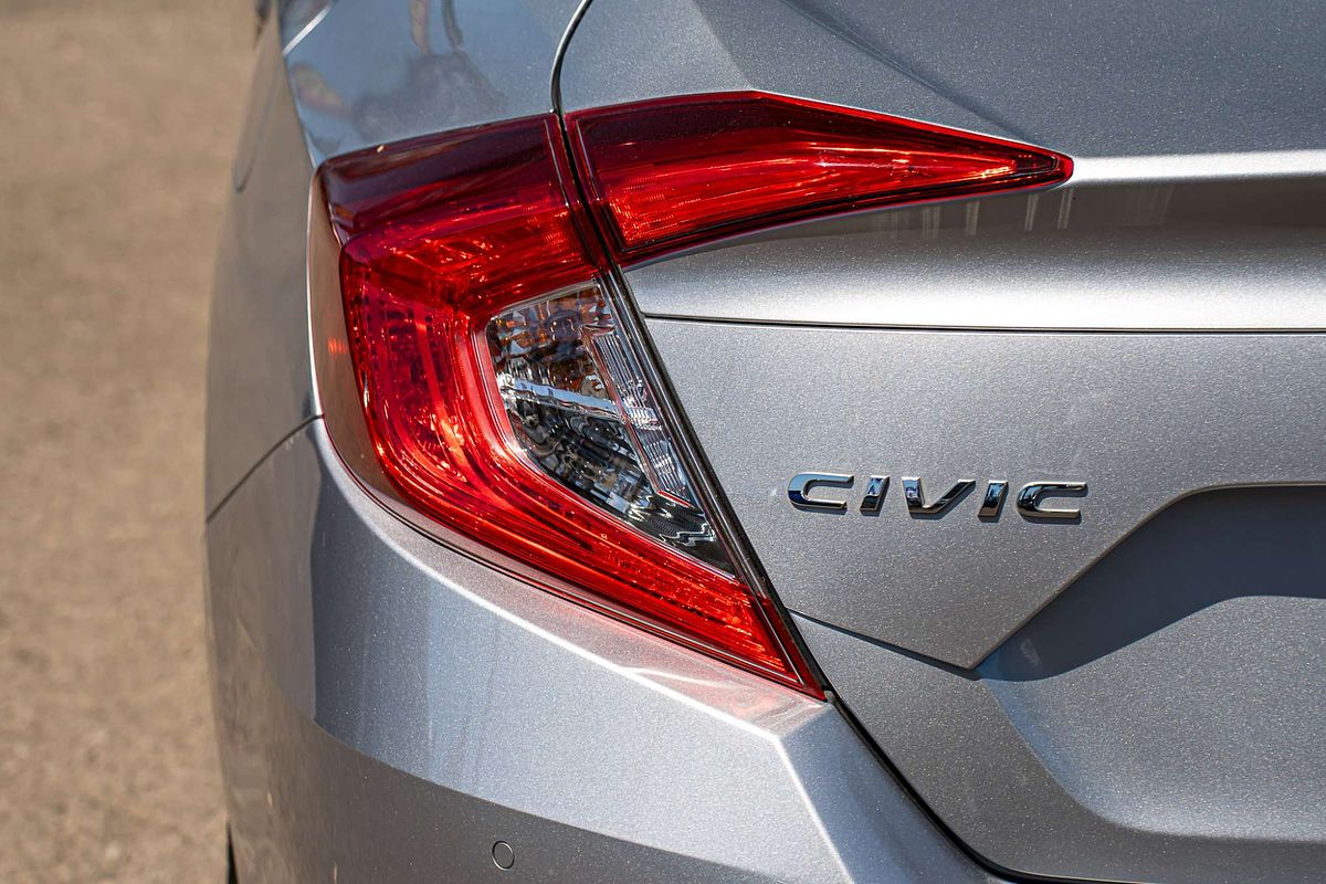 2019 Honda Civic VTi-L 10th Gen