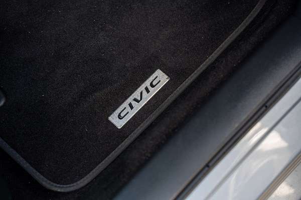 2019 Honda Civic VTi-L 10th Gen