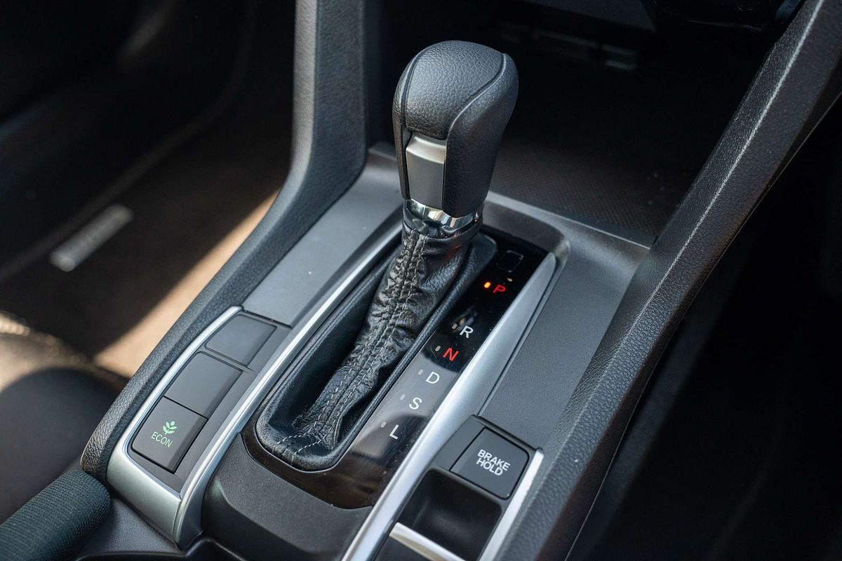 2019 Honda Civic VTi-L 10th Gen