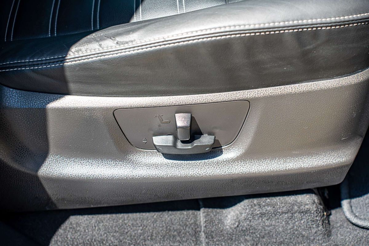 2019 Isuzu MU-X LS-T