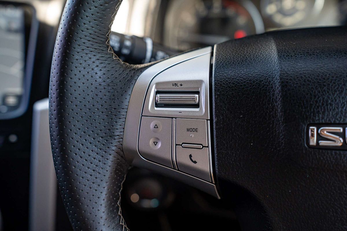 2019 Isuzu MU-X LS-T