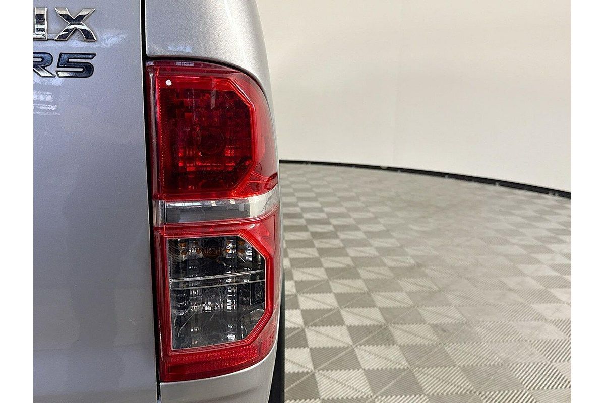 2015 Toyota Hilux SR5 KUN26R 4X4