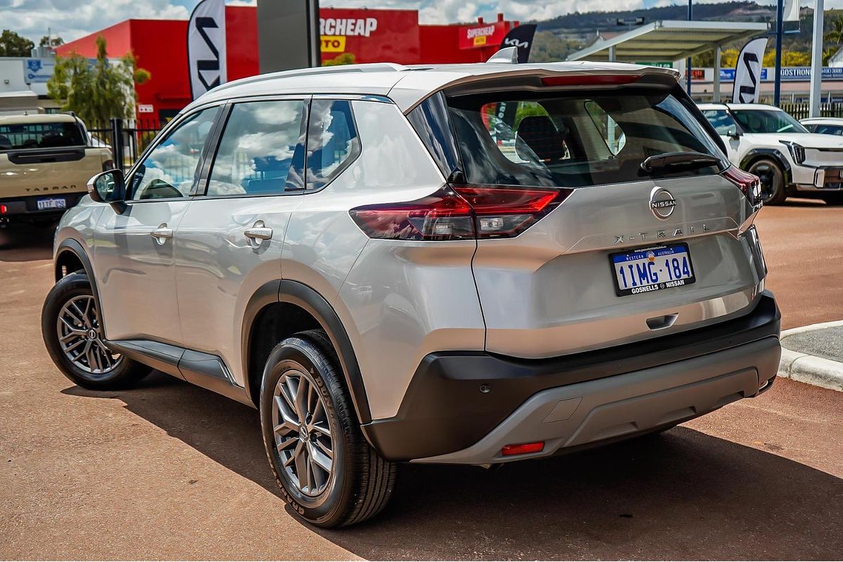 2025 Nissan X-TRAIL ST T33