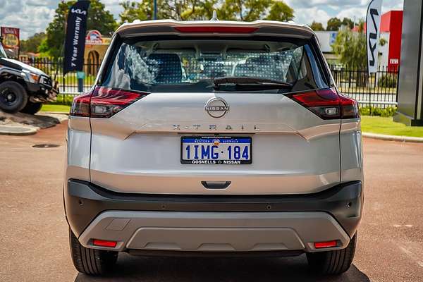 2025 Nissan X-TRAIL ST T33
