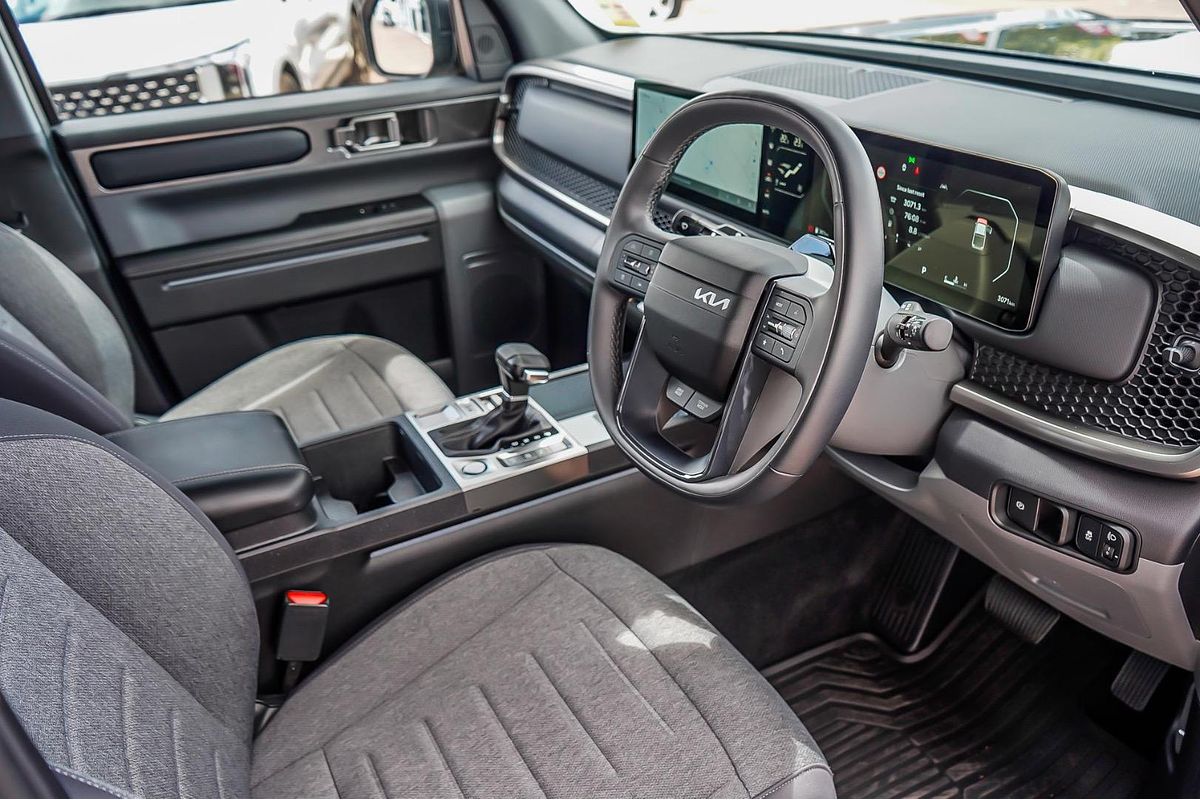2025 Kia Tasman SX TK 4X4