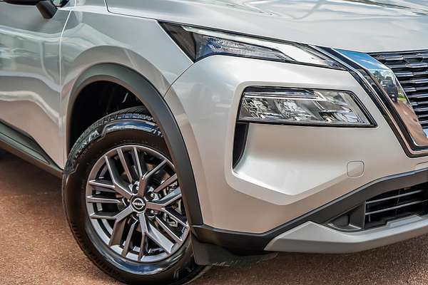 2025 Nissan X-TRAIL ST T33