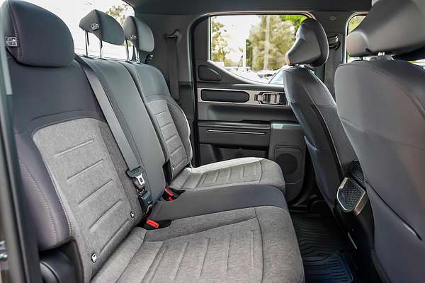 2025 Kia Tasman SX TK 4X4