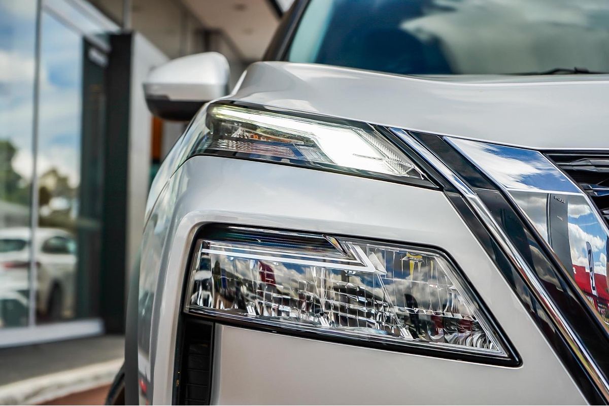 2025 Nissan X-TRAIL ST T33