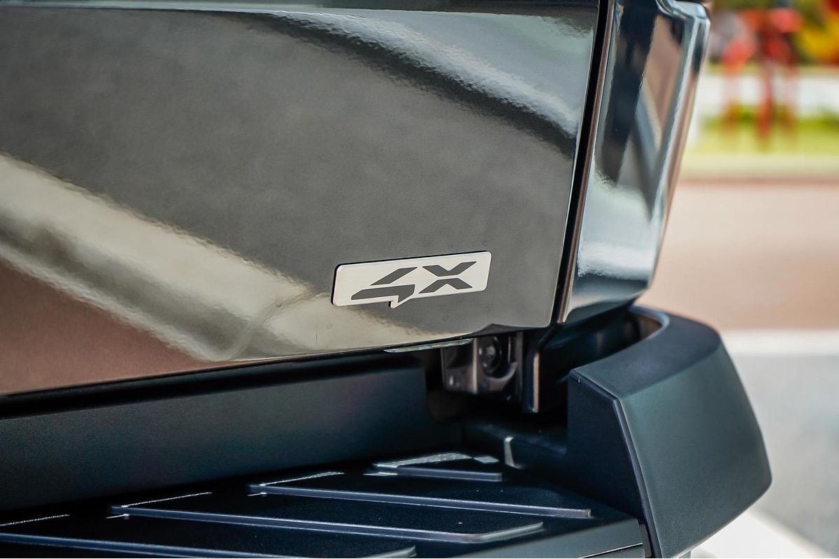 2025 Kia Tasman SX TK 4X4