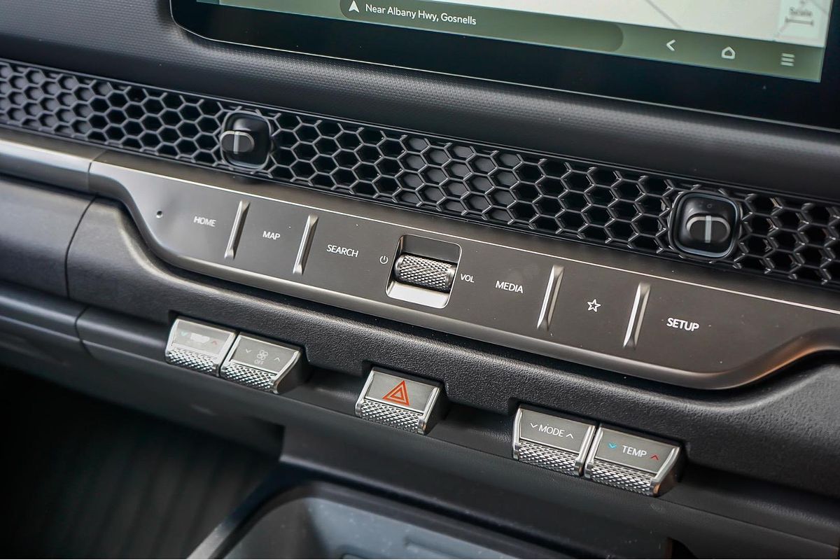 2025 Kia Tasman SX TK 4X4