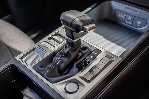 2025 Kia Tasman SX TK 4X4