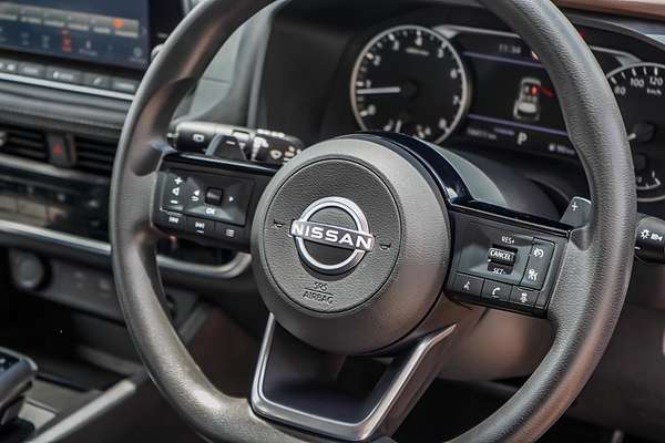 2025 Nissan X-TRAIL ST T33