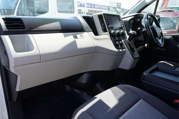 2021 Toyota Hiace Commuter GDH322R ELWB High Roof