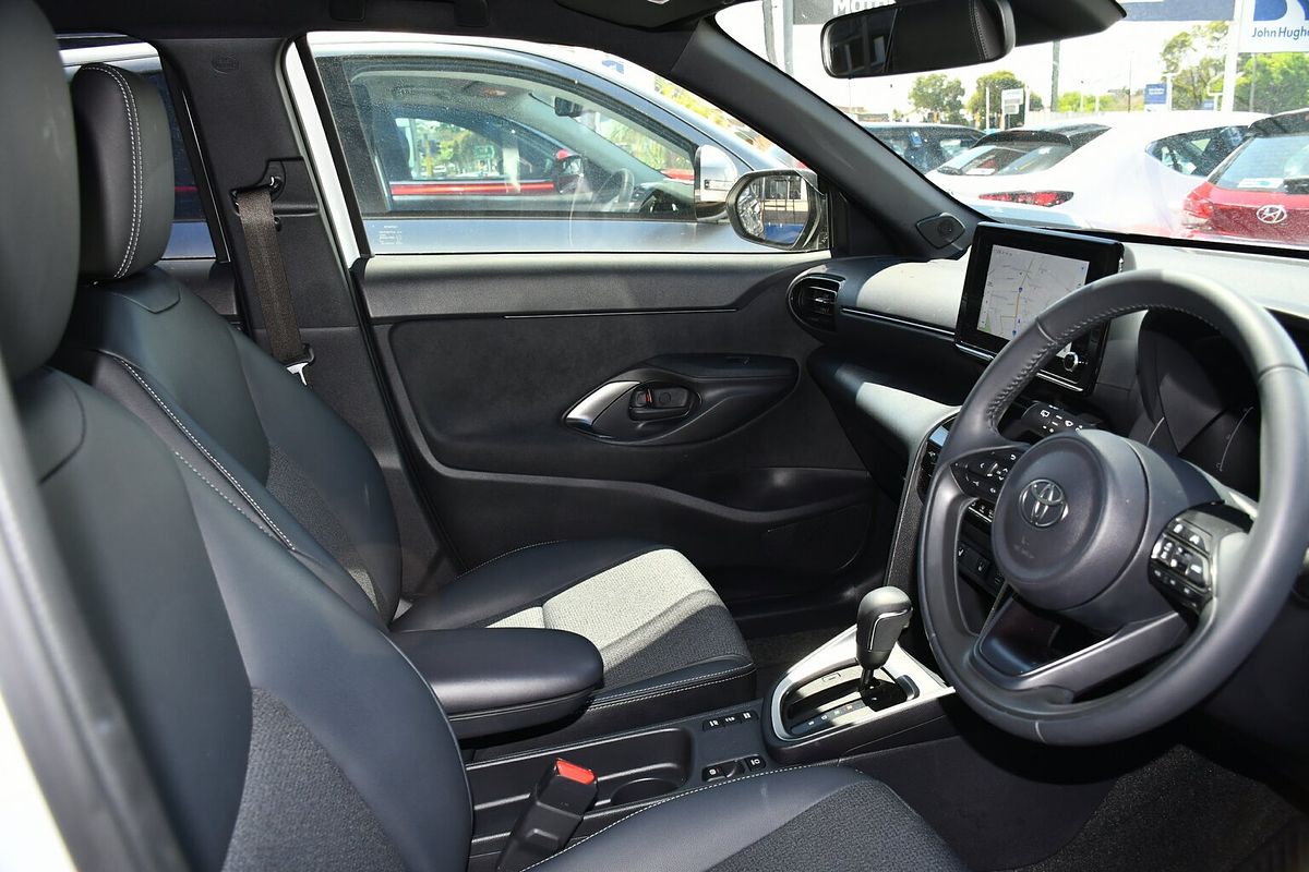 2024 Toyota Yaris Cross Urban MXPJ10R