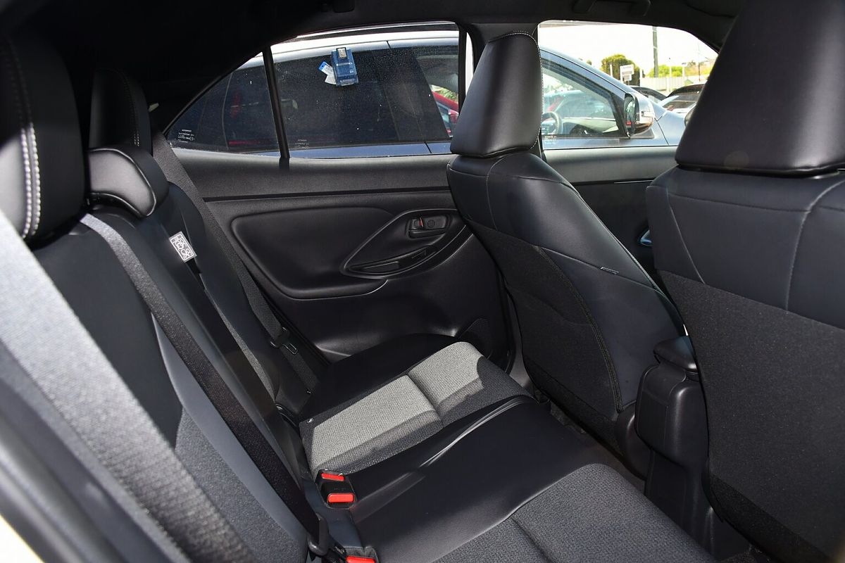 2024 Toyota Yaris Cross Urban MXPJ10R