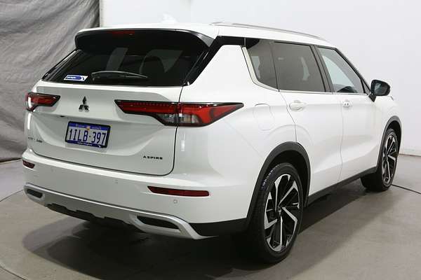 2024 Mitsubishi Outlander ES ZM
