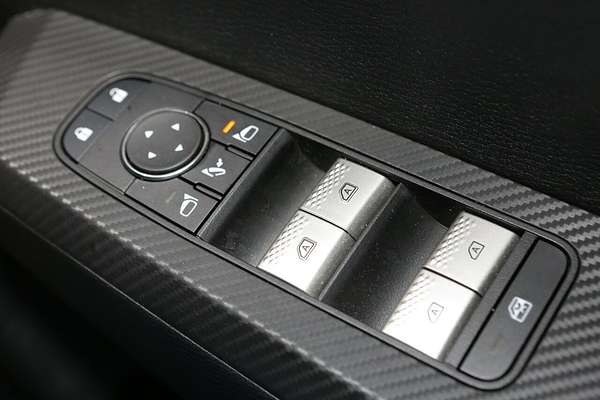 2024 Mitsubishi Outlander ES ZM