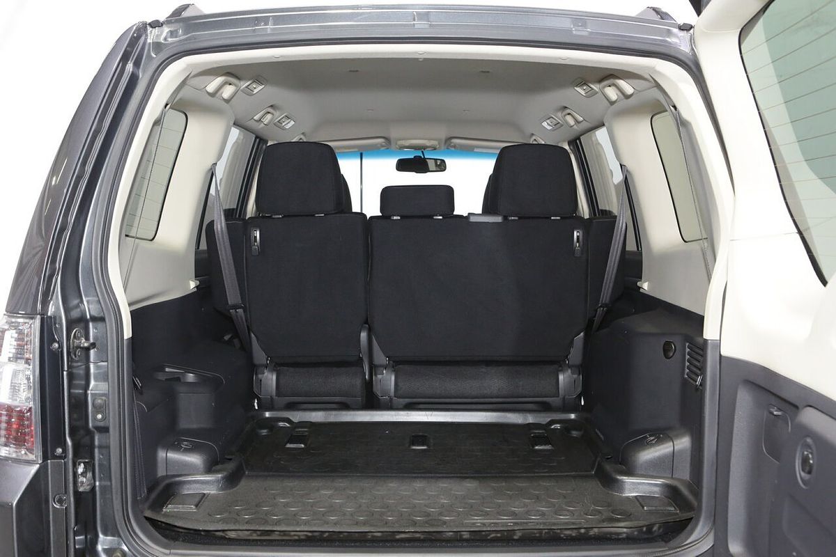2019 Mitsubishi Pajero GLX NX