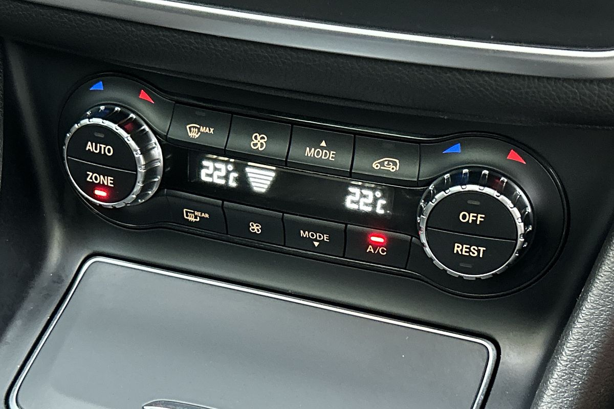 2018 Mercedes-Benz GLA-Class GLA250 X156