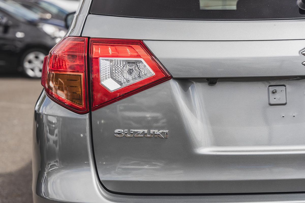 2017 Suzuki Vitara GL+ LY