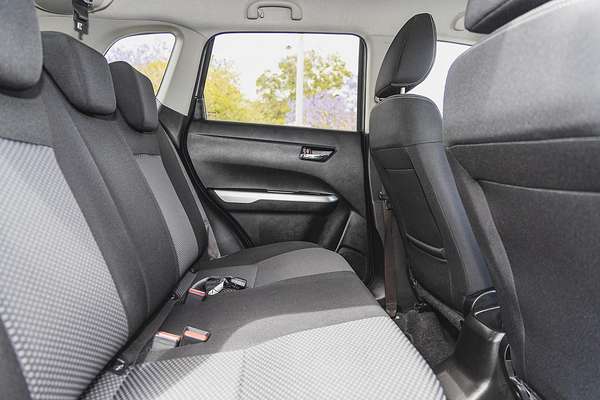 2017 Suzuki Vitara GL+ LY