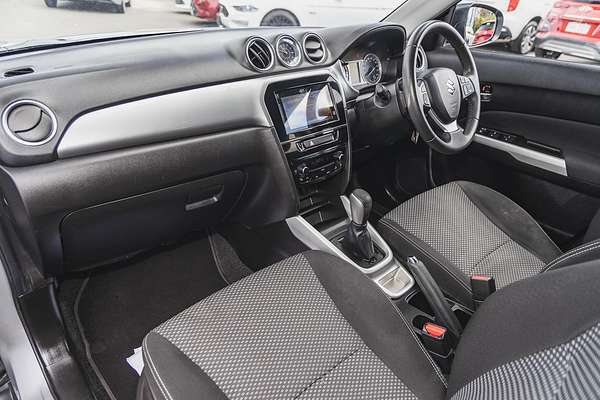 2017 Suzuki Vitara GL+ LY