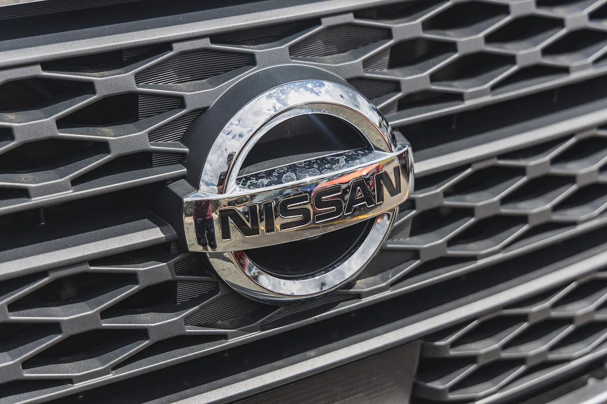 2025 Nissan Navara ST D23 4X4