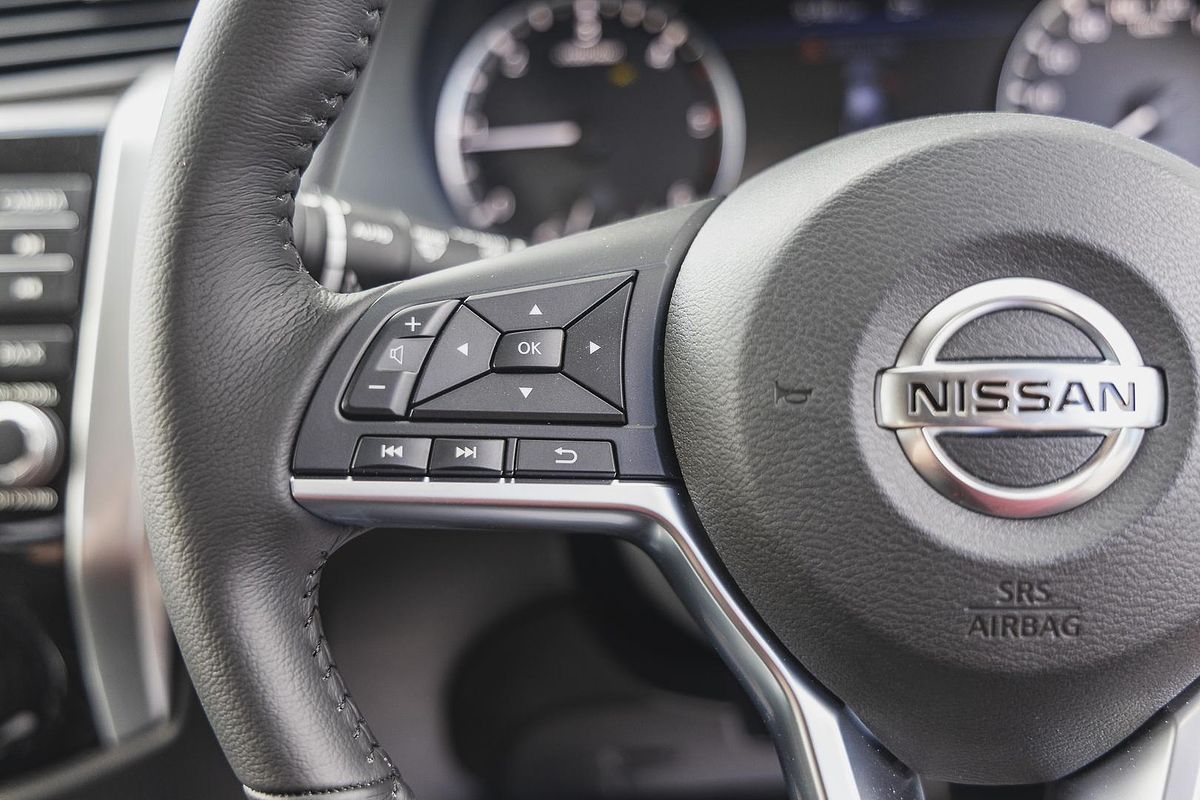 2025 Nissan Navara ST D23 4X4