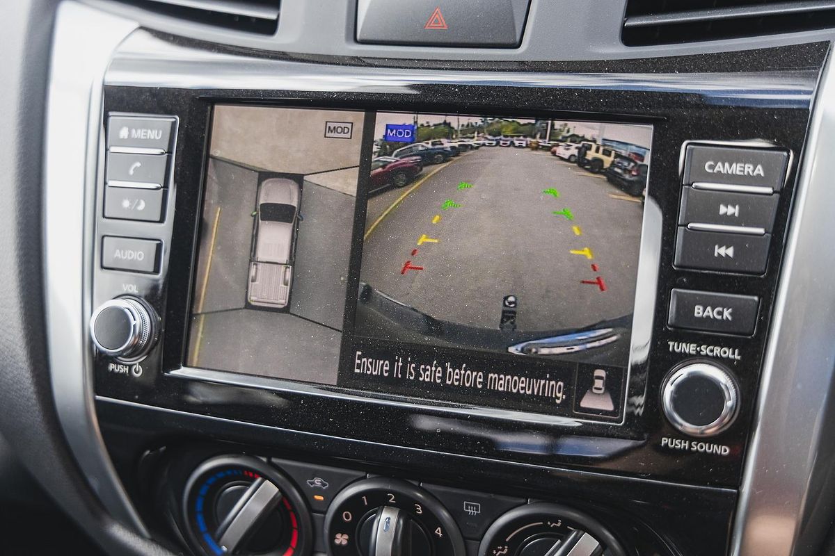 2025 Nissan Navara ST D23 4X4