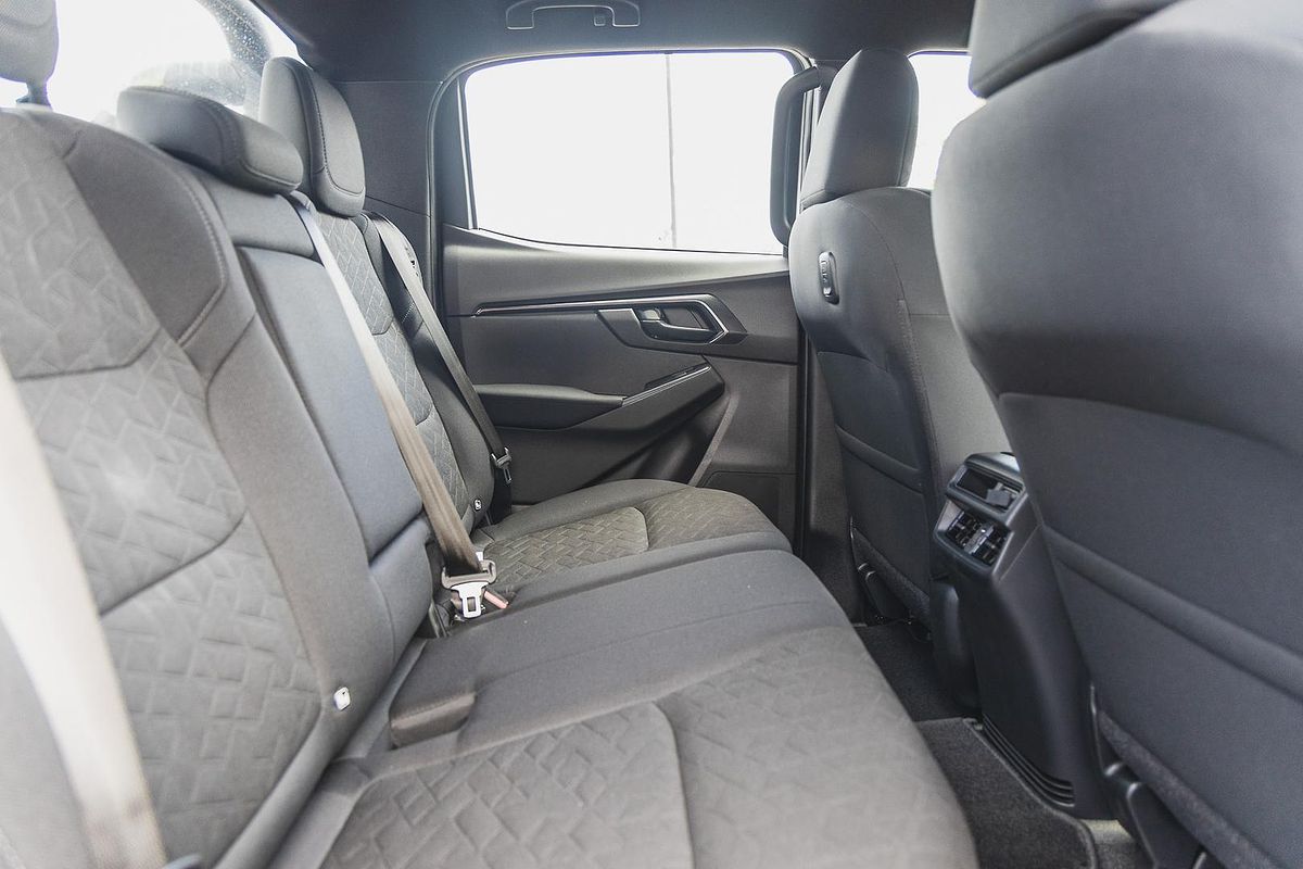 2025 Isuzu D-MAX X-RIDER 4X4