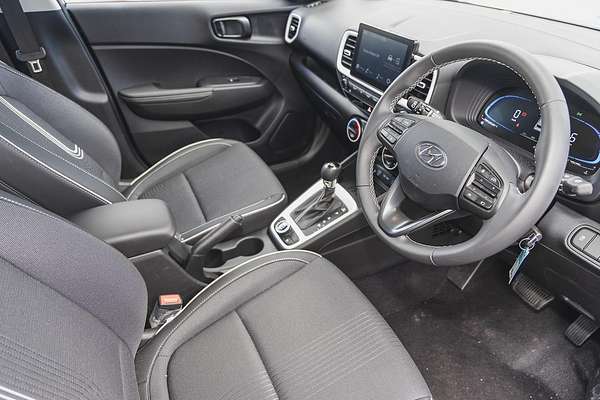 2024 Hyundai Venue Active QX.V5