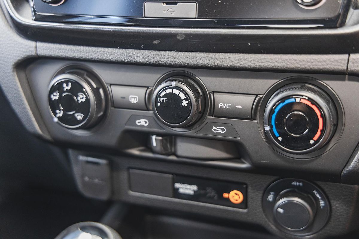 2025 Isuzu D-MAX X-RIDER 4X4