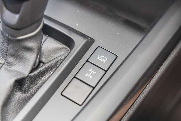 2025 Isuzu D-MAX X-RIDER 4X4