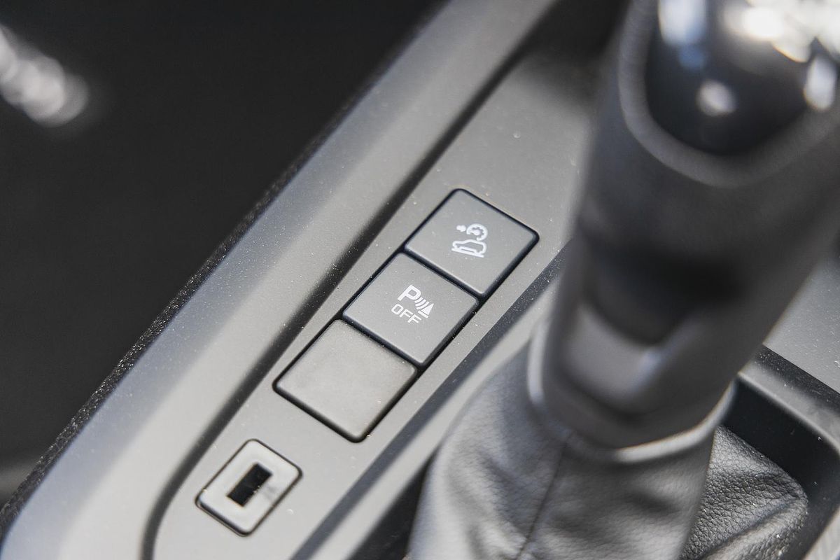 2025 Isuzu D-MAX X-RIDER 4X4