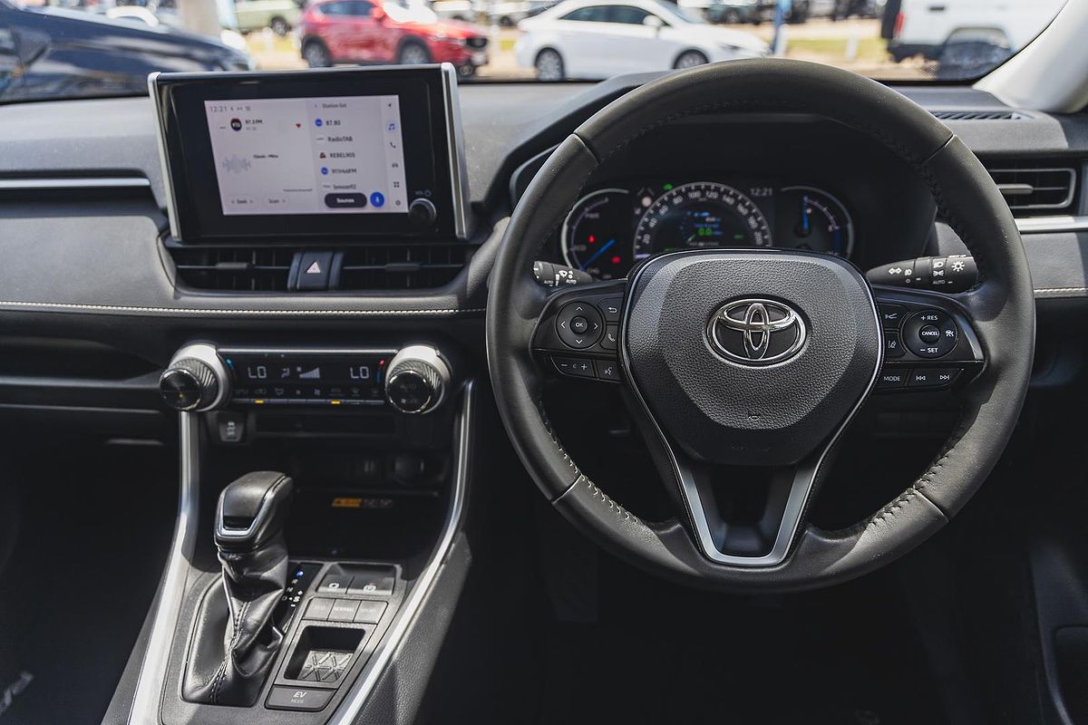 2024 Toyota RAV4 GXL AXAH54R