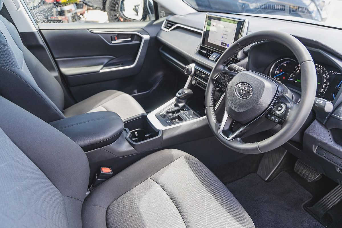 2024 Toyota RAV4 GXL AXAH54R