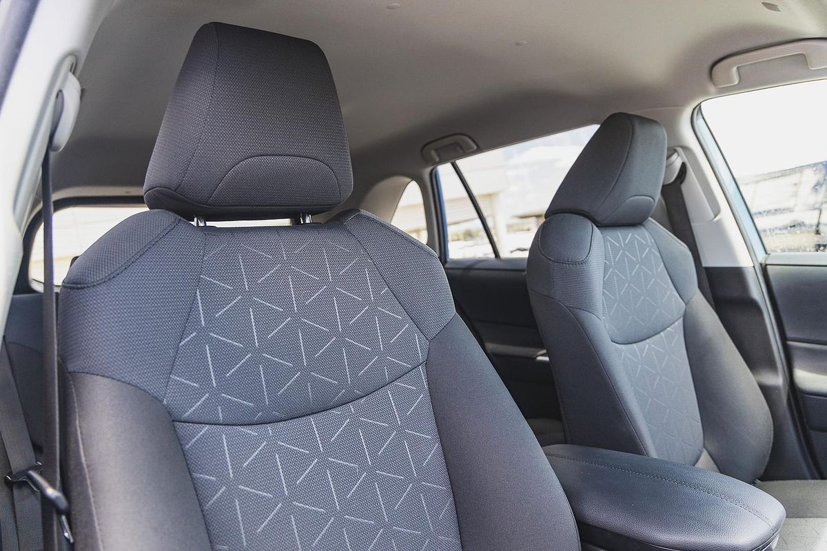 2024 Toyota RAV4 GXL AXAH54R