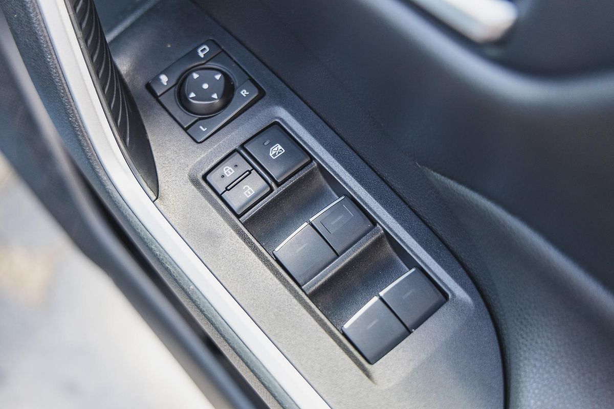 2024 Toyota RAV4 GXL AXAH54R