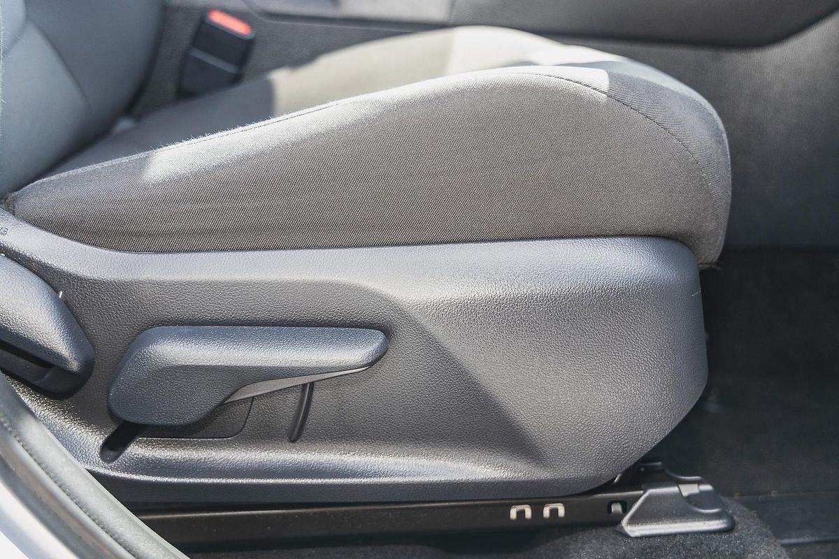 2023 Toyota RAV4 GXL AXAH52R