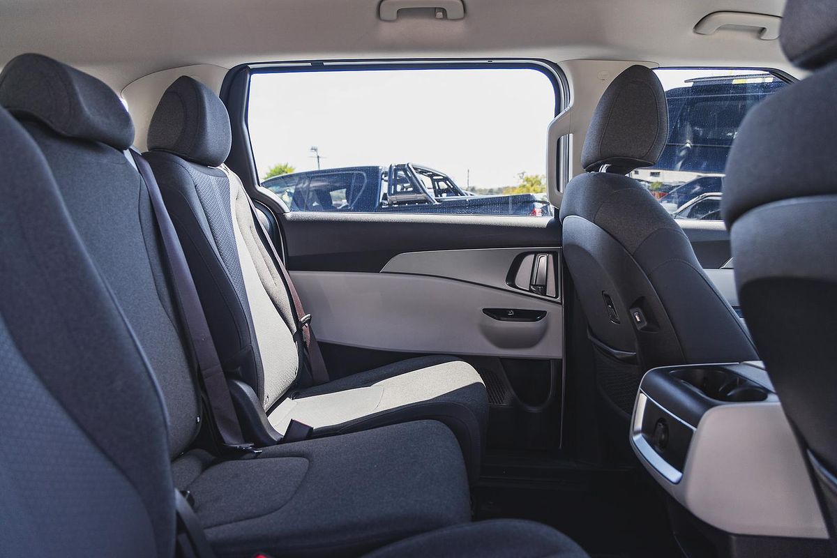 2022 Kia Carnival S KA4