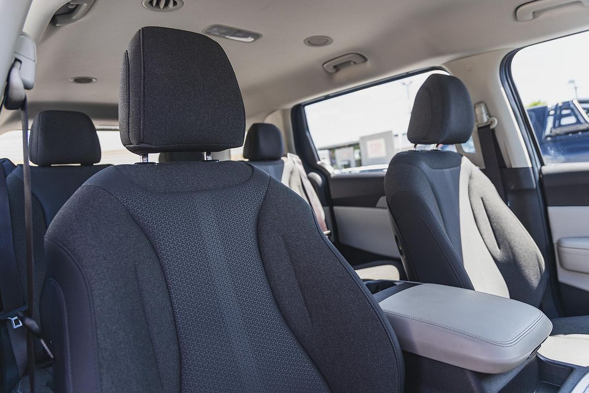 2022 Kia Carnival S KA4
