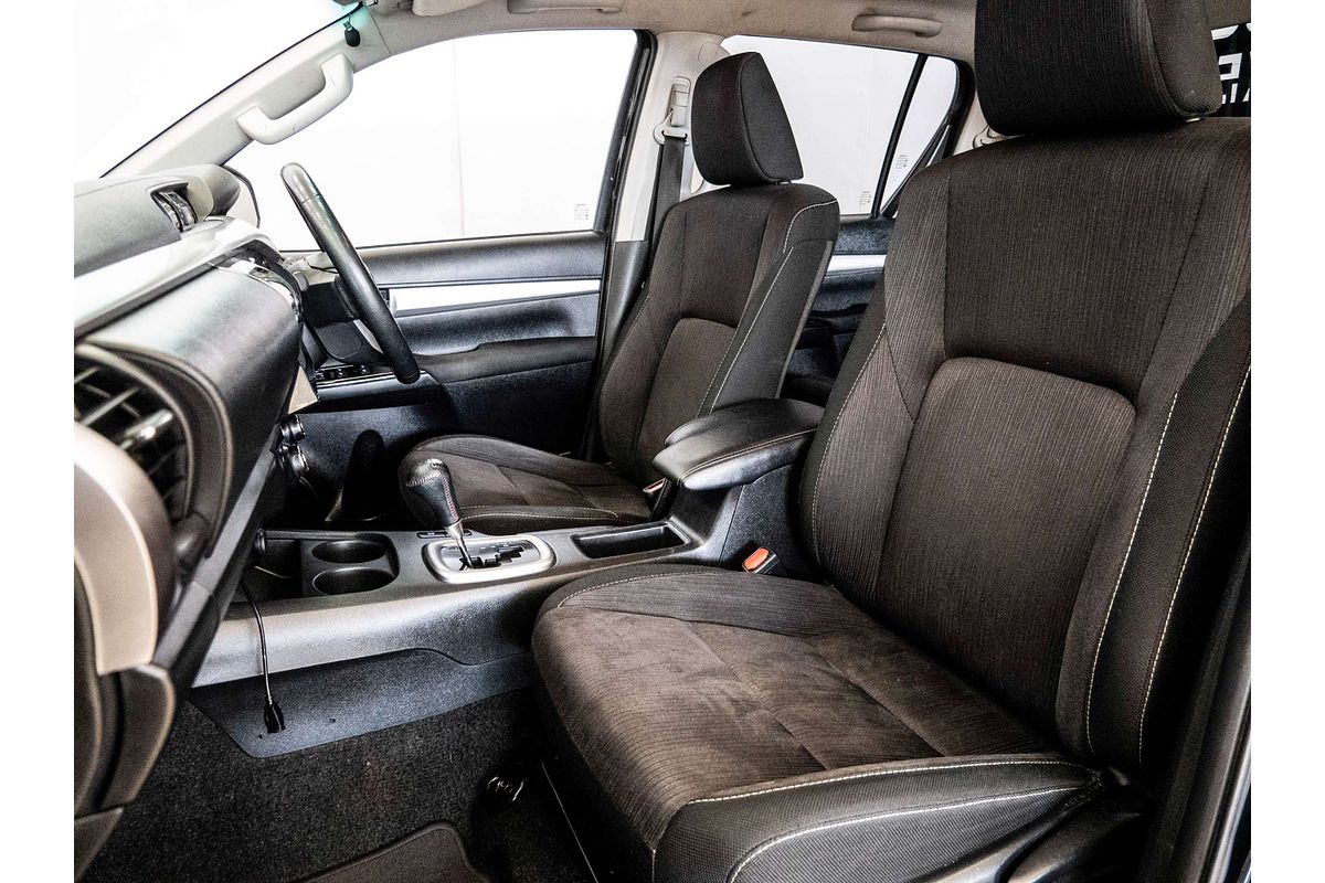 2018 Toyota Hilux SR5 GUN126R 4X4