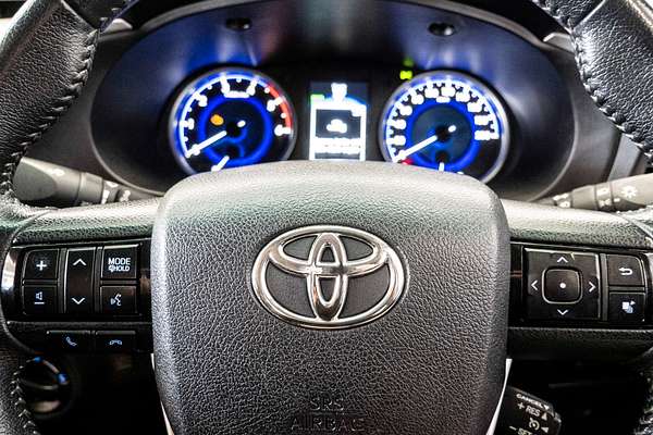 2018 Toyota Hilux SR5 GUN126R 4X4