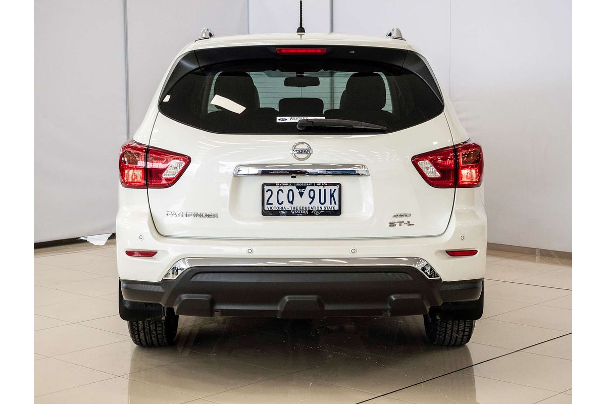 2017 Nissan Pathfinder ST-L R52 Series II