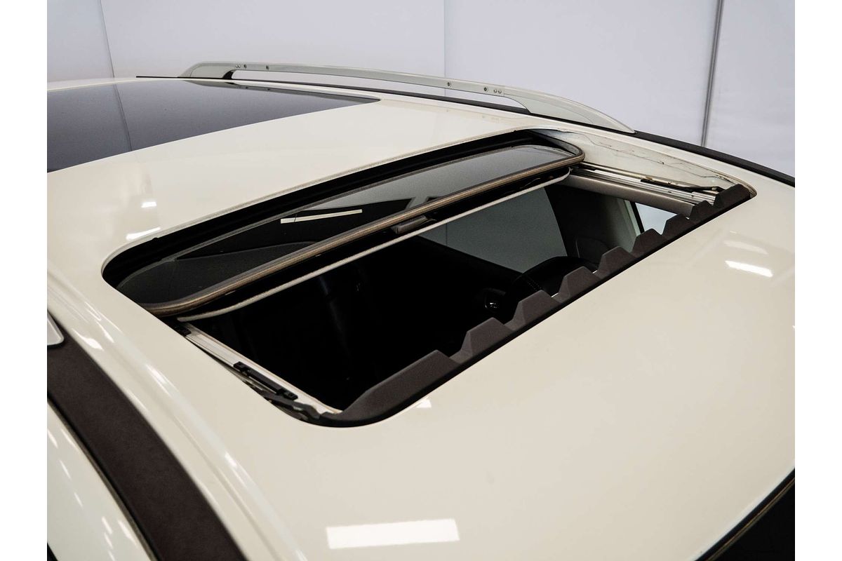 2017 Nissan Pathfinder ST-L R52 Series II