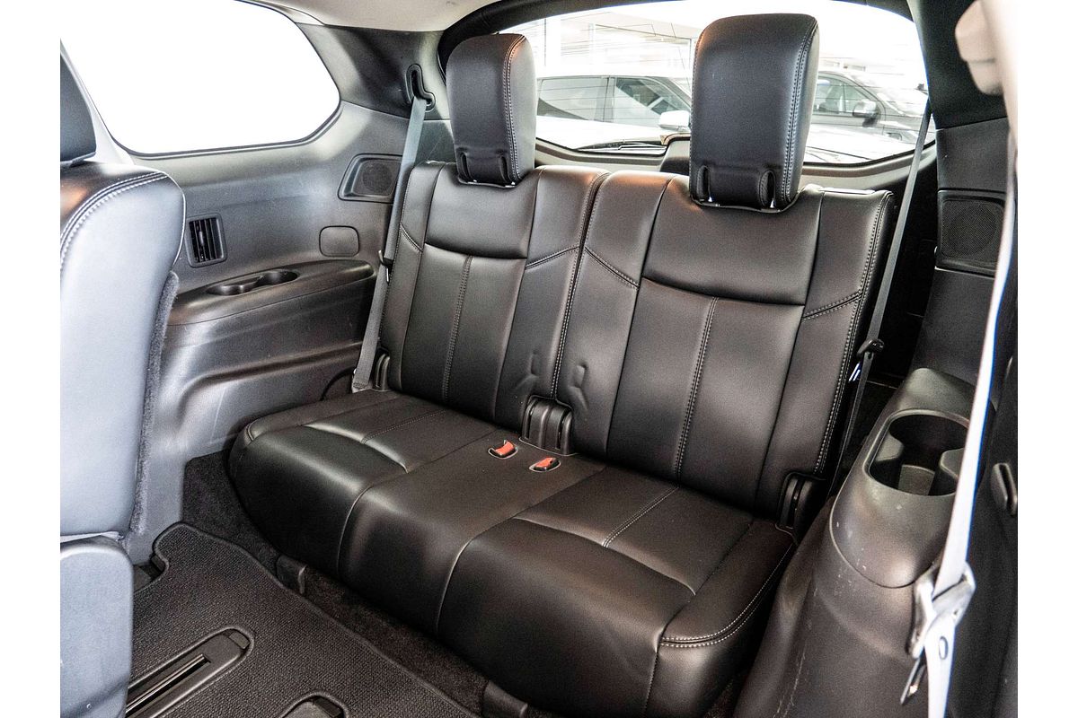 2017 Nissan Pathfinder ST-L R52 Series II