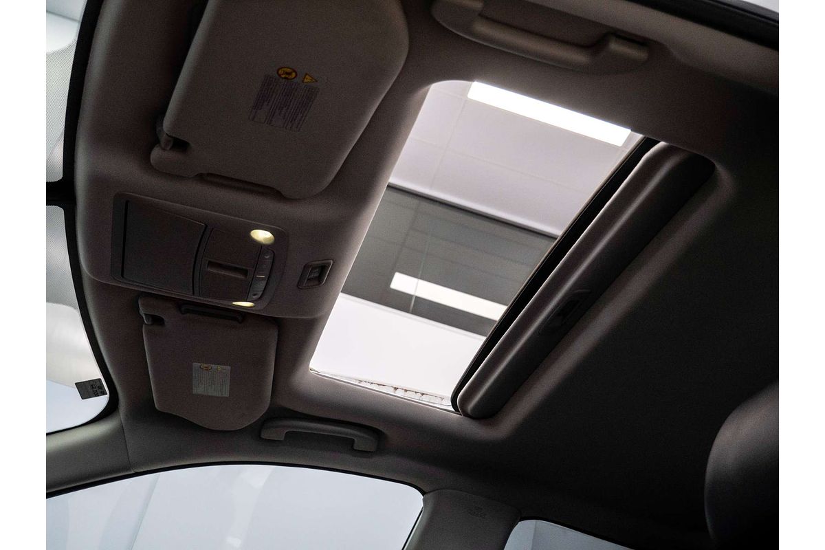 2017 Nissan Pathfinder ST-L R52 Series II