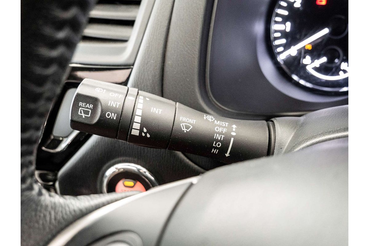 2017 Nissan Pathfinder ST-L R52 Series II