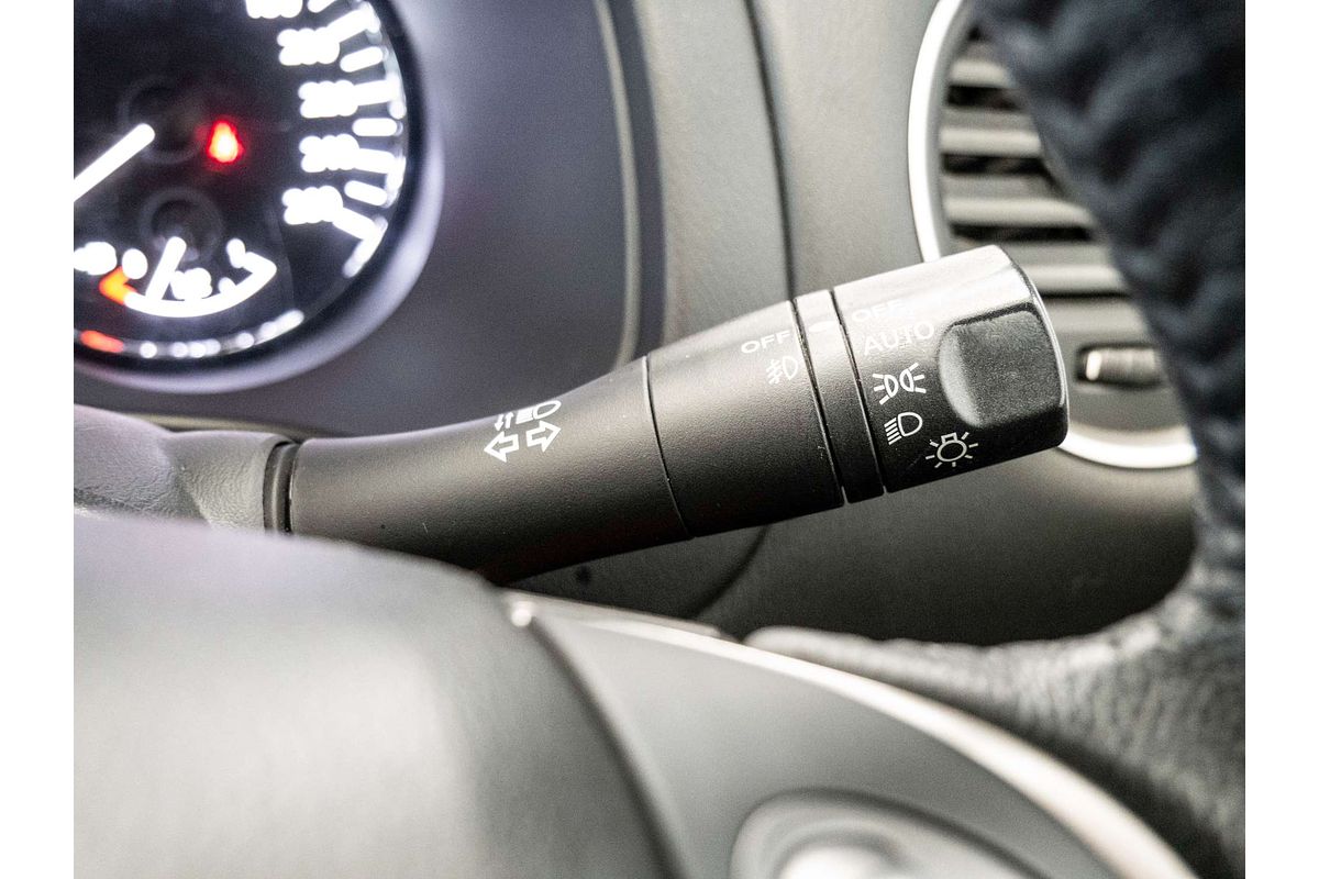 2017 Nissan Pathfinder ST-L R52 Series II